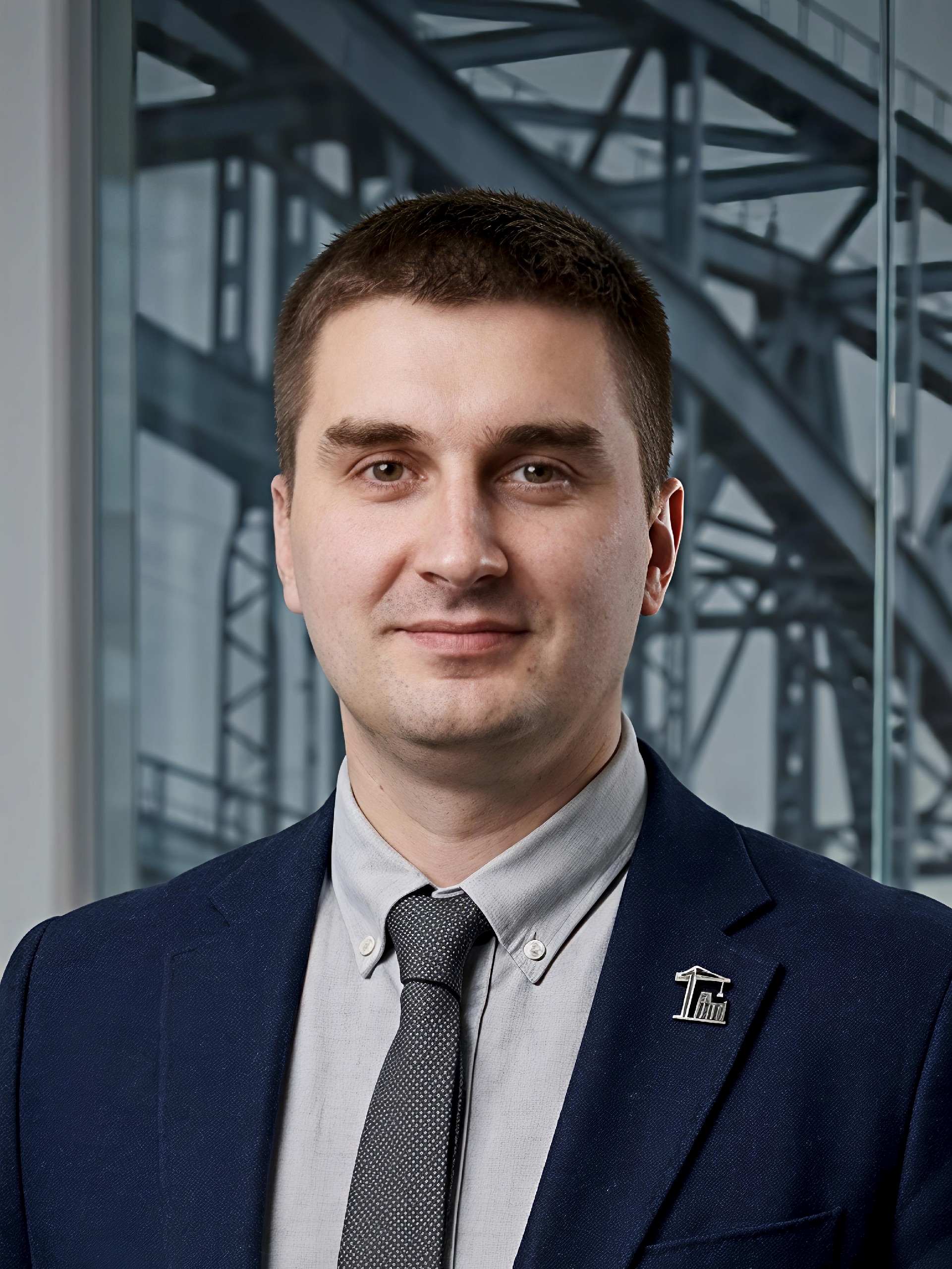 Малых Елисей Александрович — руководитель отдела металлоконструкций и БВС РОТОНДА